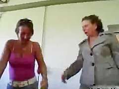 oma will die muschi lecken